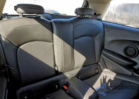 2023 Mini Cooper S z USA, uszkodzony, nr VIN WMW53DH02P2T77479